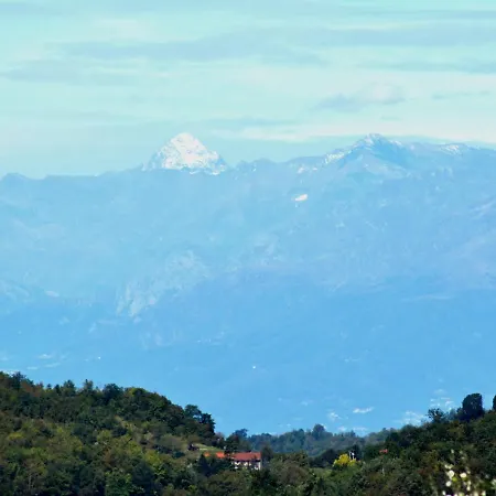 In Casale With Panoramic Vineyard Views *